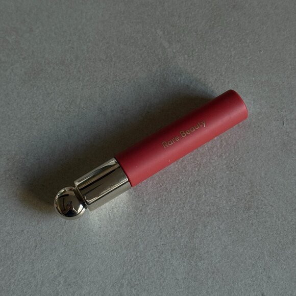 Rare Beauty Tinted Lip Oil Joy 0.10 fl oz Hydrating Lip Gloss - Picture 1 of 2
